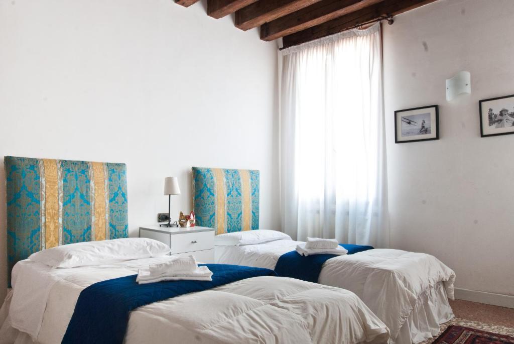 Grimaldi Apartments Cannaregio Venice Room photo